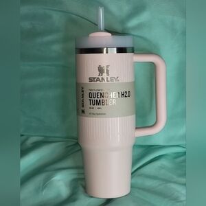 🩷💘Stanley Exclusive! Soft Rain Bloom 30oz Clean Slate Stanley Quencher 2.0💕❤️
